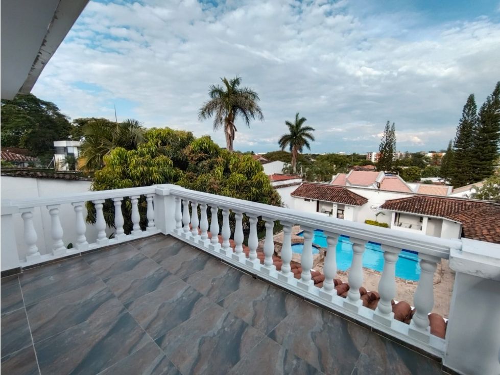 Oficina en arriendo Valle Del Cauca Cali Urbanización Ciudad Jardín 24 m2 Habitaciones 0 Baños 1 Garajes 1 Precio $2190000