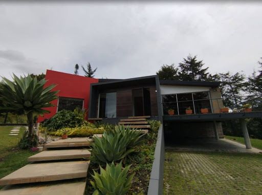 Casa en arriendo Antioquia El Retiro El Retiro 400 m2 Habitaciones 4 Baños 5 Garajes 3 Precio $13000000