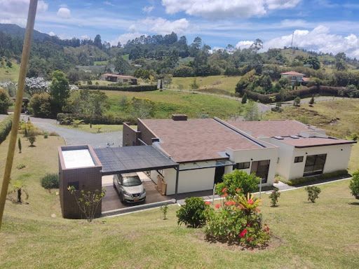 Casa en venta Antioquia El Retiro El Retiro 288 m2 Habitaciones 4 Baños 6 Garajes 2 Precio $2300000000