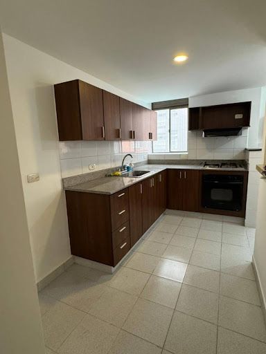 Apartamento en arriendo Antioquia Envigado Orense 80 m2 Habitaciones 3 Baños 2 Garajes 1 Precio $4000000
