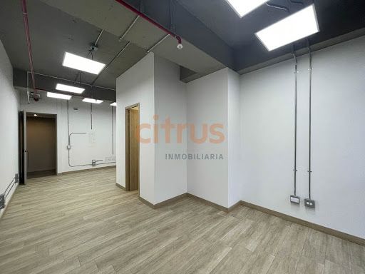 Oficina en arriendo Antioquia Medellín Altos Del Poblado 33 m2 Habitaciones 0 Baños 1 Garajes 1 Precio $2900000
