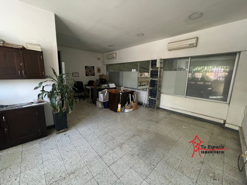 Local en arriendo Antioquia Medellín Tenche 55 m2 Habitaciones 0 Baños 2 Garajes 0 Precio $2300000