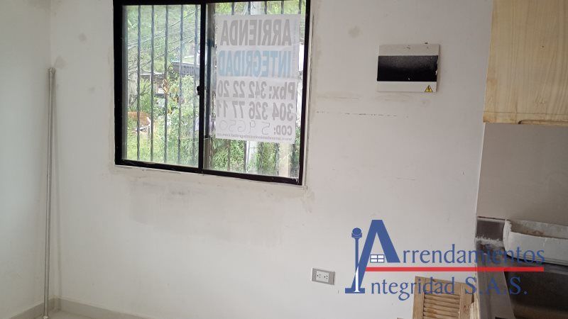 Apartaestudio en arriendo Antioquia Medellín Rosales 30 m2 Habitaciones 1 Baños 1 Garajes 0 Precio $950000