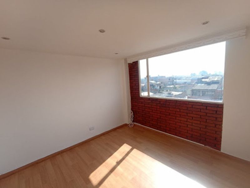 Apartamento en venta Cundinamarca Bogotá Giralda 67 m2 Habitaciones 3 Baños 2 Garajes 1 Precio $270000000