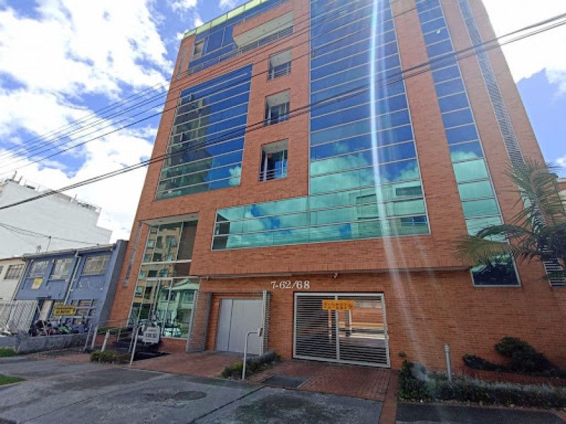 Oficina en arriendo Cundinamarca Bogotá Santa Barbara Oriental 57 m2 Habitaciones 0 Baños 1 Garajes 2 Precio $4100000