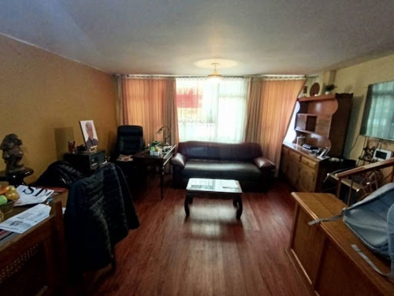 Finca en venta Cundinamarca Bogotá El Encanto 427 m2 Habitaciones 9 Baños 5 Garajes 2 Precio $890000000