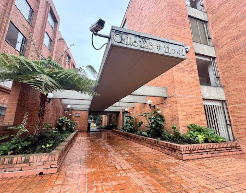 Apartamento en arriendo Cundinamarca Bogotá Santa Barbara Central 160 m2 Habitaciones 3 Baños 3 Garajes 2 Precio $8500000