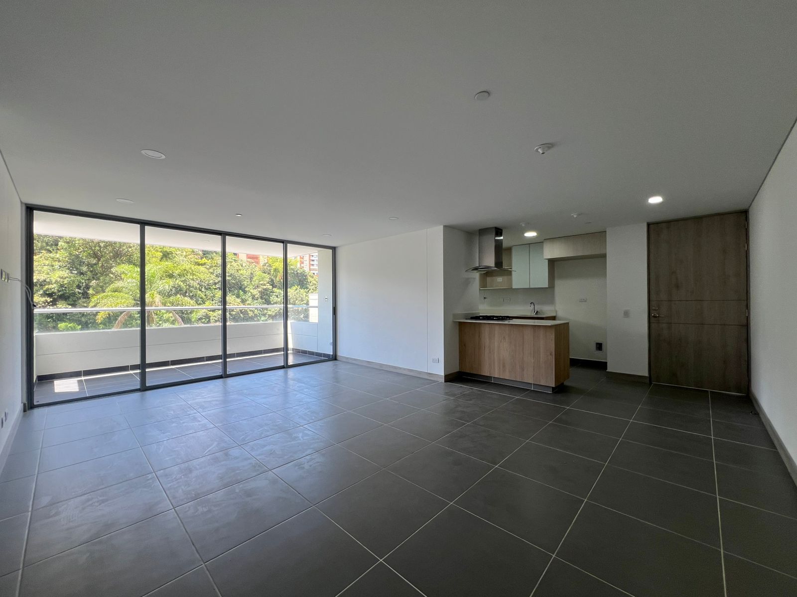 Apartamento en arriendo Antioquia Envigado Zúñiga 115 m2 Habitaciones 3 Baños 3 Garajes 2 Precio $5150000