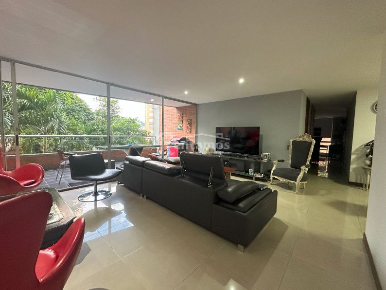 Apartamento en venta Antioquia Envigado Zúñiga 177 m2 Habitaciones 3 Baños 4 Garajes 2 Precio $1480000000