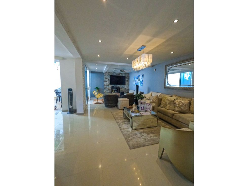 Casa en arriendo Atlántico Barranquilla El Carmen 170 m2 Habitaciones 3 Baños 4 Garajes 2 Precio $8500000