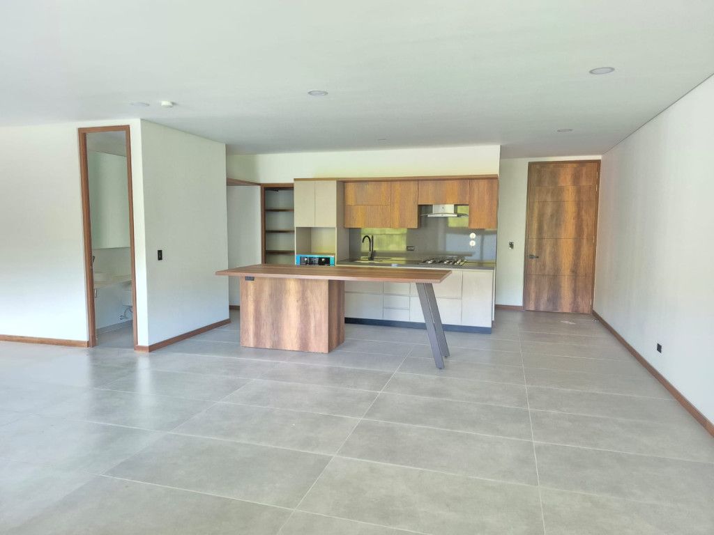 Apartamento en venta Antioquia Medellín Asomadera No2 143 m2 Habitaciones 2 Baños 2 Garajes 2 Precio $1650000000