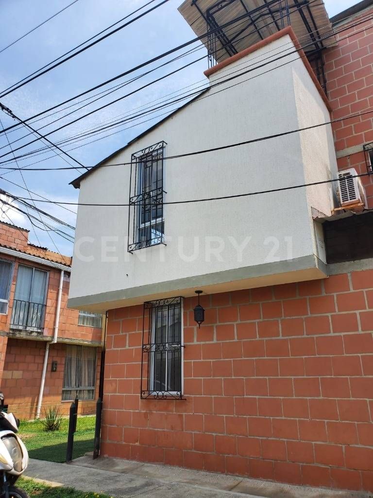 Casa en venta Valle Del Cauca Cali Prados Del Norte 150 m2 Habitaciones 3 Baños 3 Garajes 1 Precio $370000000