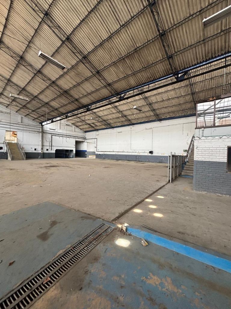 Bodega en arriendo Valle Del Cauca Cali San Nicolás 3400 m2 Habitaciones 0 Baños 2 Garajes 0 Precio $45000000