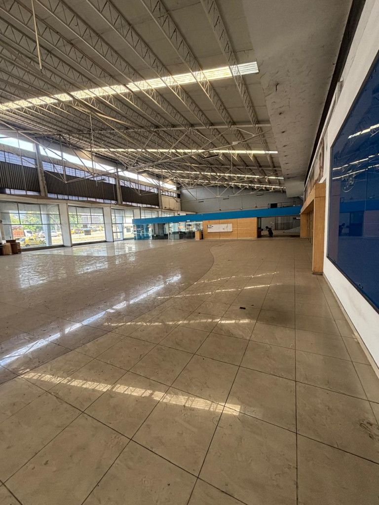 Local en arriendo Valle Del Cauca Cali Porvenir 3450 m2 Habitaciones 0 Baños 7 Garajes 0 Precio $55000000