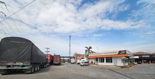 Bodega en venta Valle Del Cauca Cali Cali 380 m2 Habitaciones 0 Baños 6 Garajes 4 Precio $1350000000