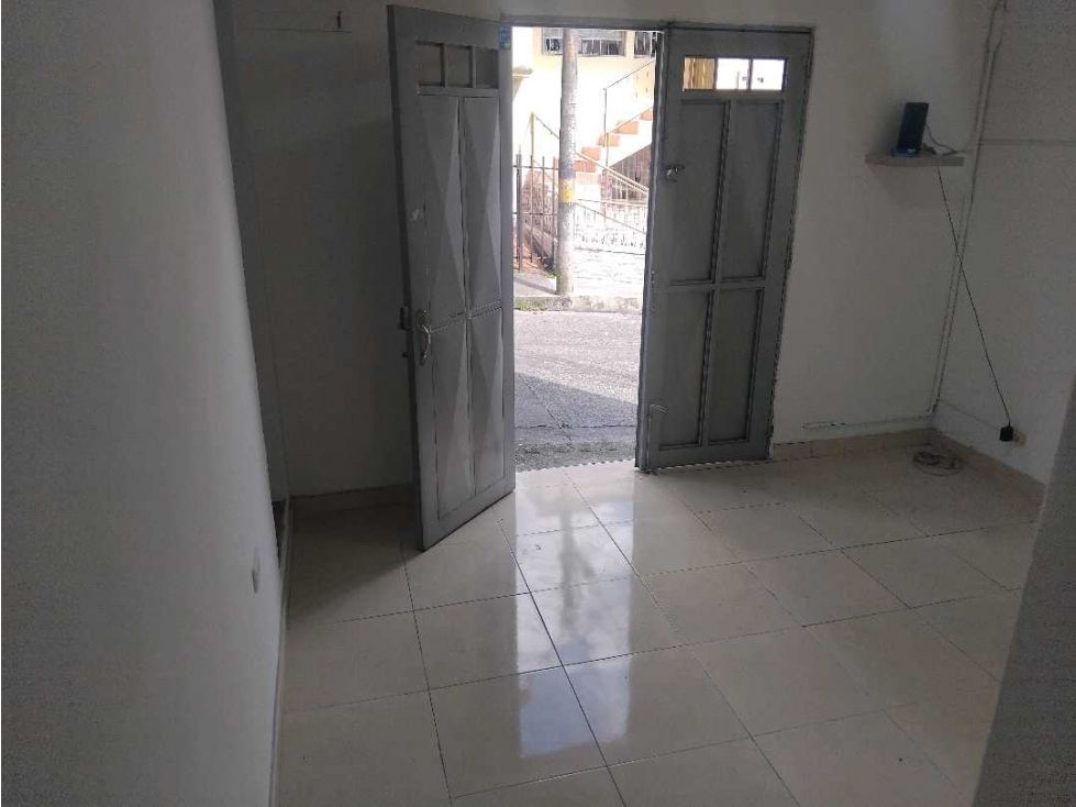 Oficina en arriendo Caldas Manizales Chipre 42 m2 Habitaciones 0 Baños 1 Garajes 0 Precio $1100000