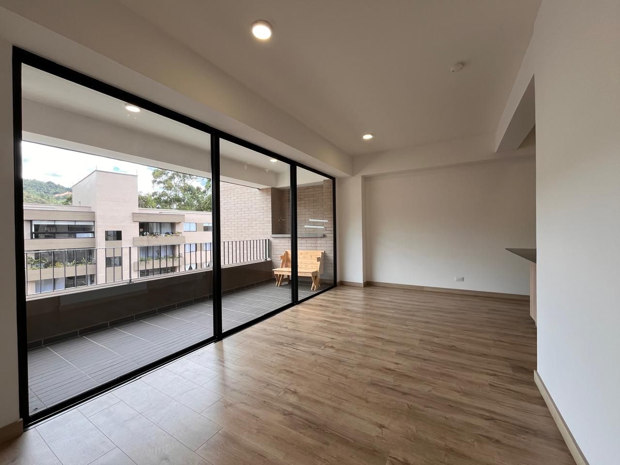 Apartamento en arriendo Antioquia El Retiro Cn El Campo 85 m2 Habitaciones 3 Baños 2 Garajes 2 Precio $3600000