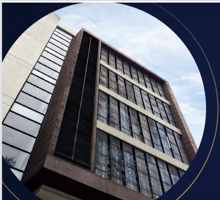 Edificio en venta Antioquia Medellín Manila 1110 m2 Habitaciones 10 Baños 8 Garajes 10 Precio $8200000000