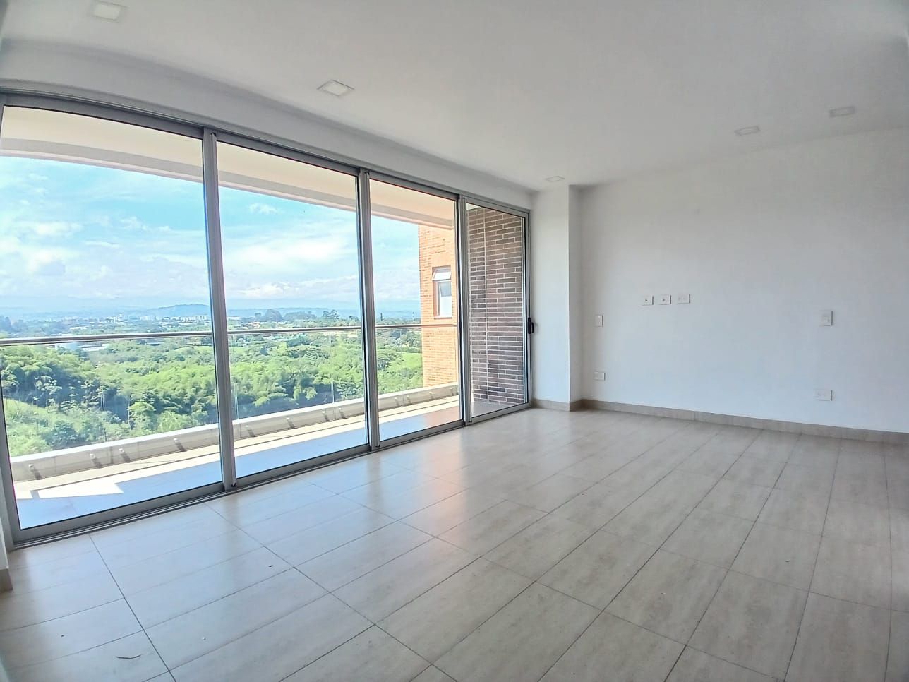 Apartamento en arriendo Risaralda Pereira Br Villa Ilusion 90 m2 Habitaciones 2 Baños 2 Garajes 1 Precio $3400000