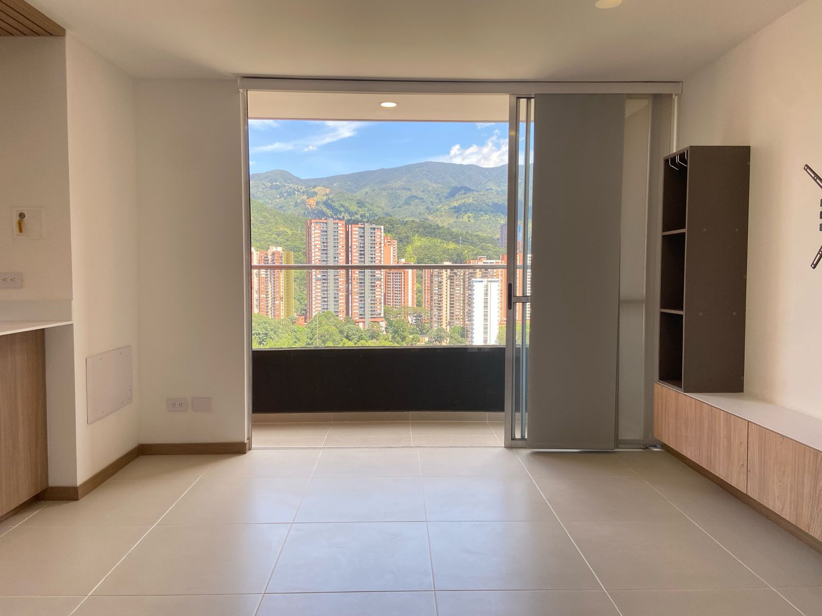 Apartamento en arriendo Antioquia Sabaneta Vereda La Doctora 65 m2 Habitaciones 2 Baños 2 Garajes 1 Precio $2950000