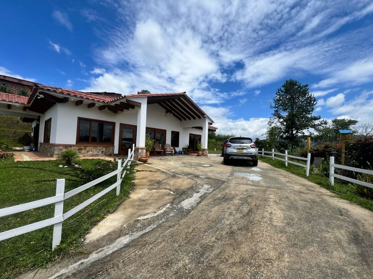 Finca en venta Antioquia San Vicente San Vicente 310 m2 Habitaciones 3 Baños 3 Garajes 4 Precio $1650000000