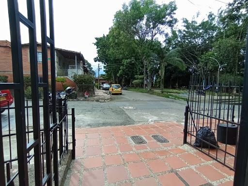 Apartaestudio en arriendo Antioquia Medellín La Gloria 38 m2 Habitaciones 1 Baños 1 Garajes 0 Precio $1100000