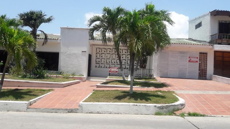 Casa en arriendo Atlántico Barranquilla Nuevo Horizonte 290 m2 Habitaciones 3 Baños 4 Garajes 1 Precio $4000000