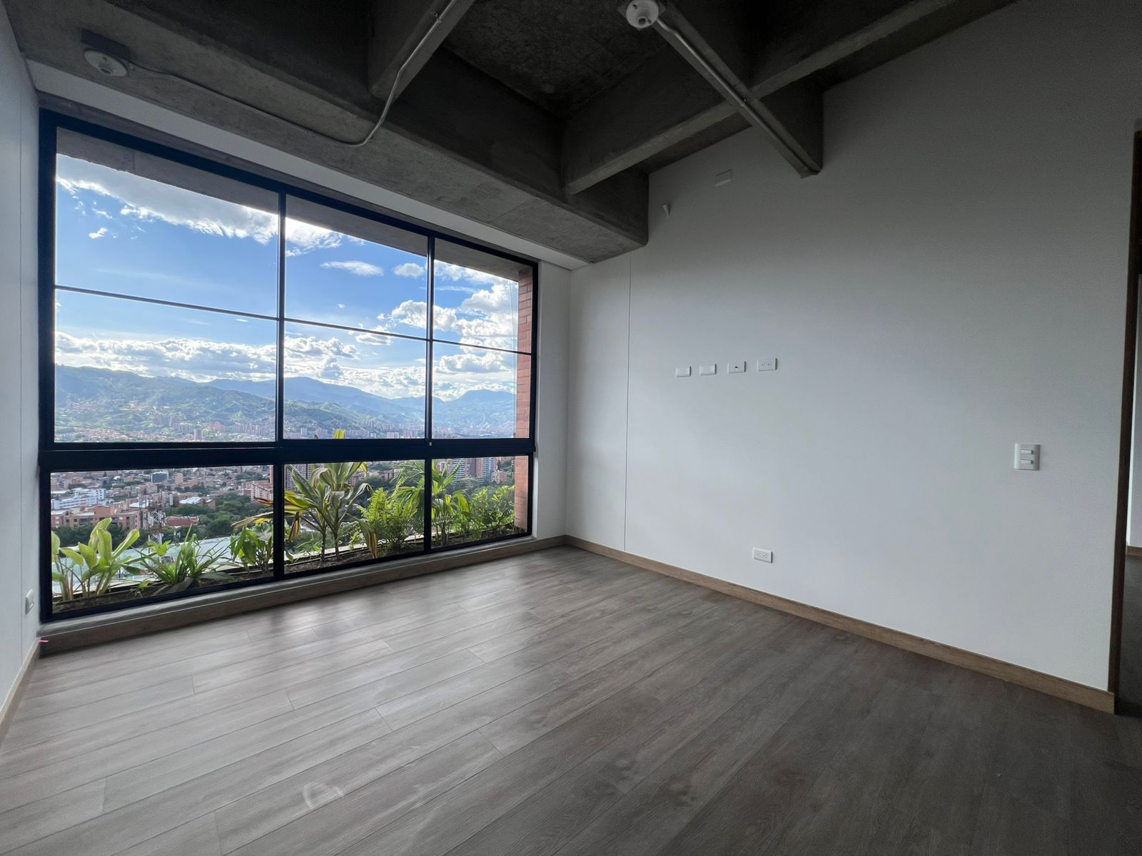 Apartamento en arriendo Antioquia Envigado La Pradera 71 m2 Habitaciones 2 Baños 3 Garajes 1 Precio $4100000