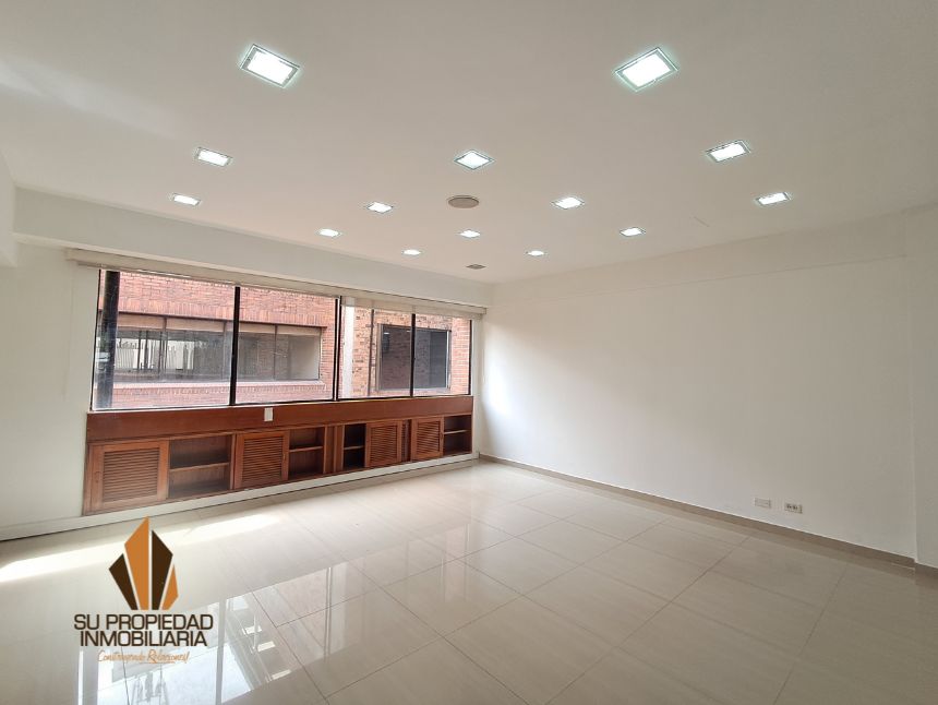Consultorio en venta Cundinamarca Bogotá Chicó Norte 200 m2 Habitaciones 0 Baños 3 Garajes 4 Precio $1675000000