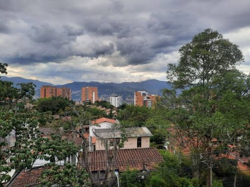 Casa en arriendo Antioquia Envigado Envigado 260 m2 Habitaciones 3 Baños 5 Garajes 1 Precio $13500000