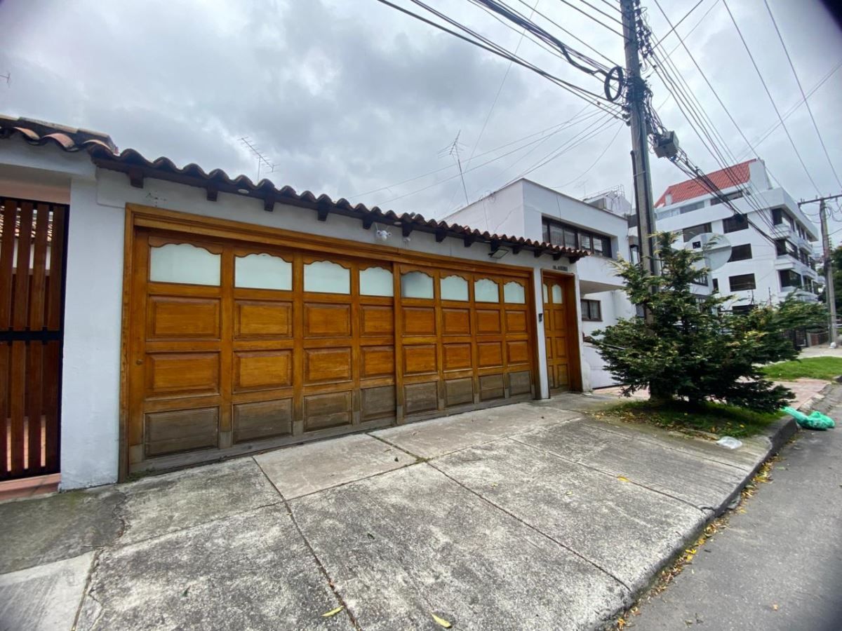 Apartamento en arriendo Cundinamarca Bogotá Molinos Norte 200 m2 Habitaciones 4 Baños 3 Garajes 3 Precio $8000000