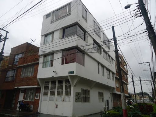 Casa en venta Cundinamarca Bogotá Villas De Granada 360 m2 Habitaciones 6 Baños 4 Garajes 0 Precio $550000000