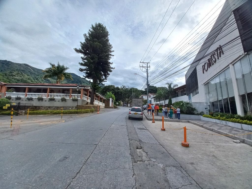 Apartamento en venta Tolima Ibagué Calambeo 204 m2 Habitaciones 4 Baños 4 Garajes 2 Precio $1050000000
