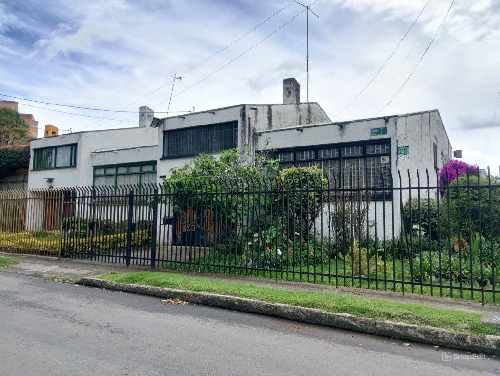 Casa en arriendo Cundinamarca Bogotá Polo Club 233 m2 Habitaciones 4 Baños 4 Garajes 1 Precio $5300000