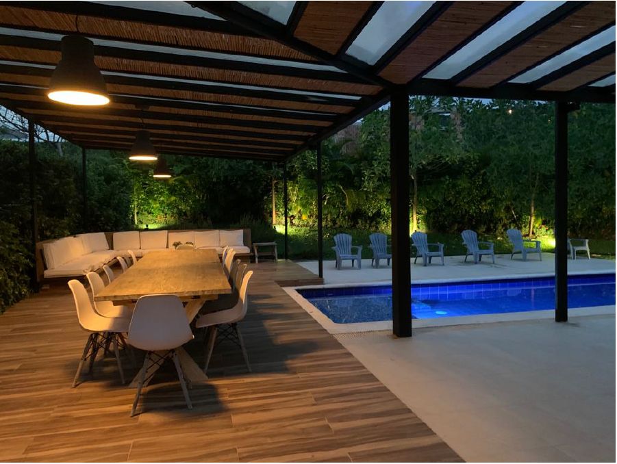 Casa en arriendo o venta Risaralda Pereira Br Villa Ilusion 250 m2 Habitaciones 5 Baños 5 Garajes 4 Precio venta $3200000000 Precio arriendo $8000000