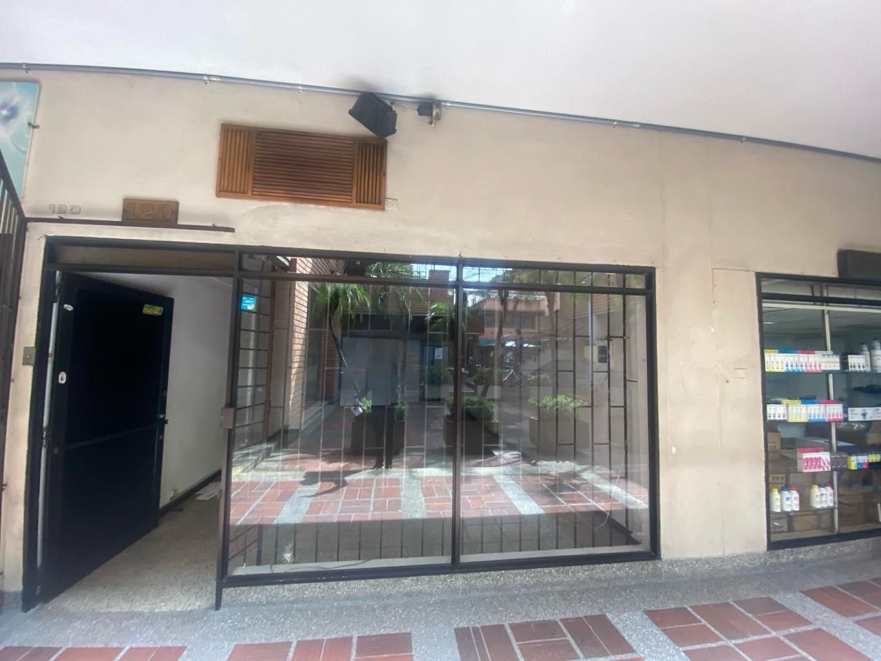 Local en arriendo Antioquia Medellín Suramericana 50 m2 Habitaciones 0 Baños 1 Garajes 0 Precio $2800000