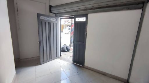 Local en arriendo Antioquia Medellín Bombona No1 30 m2 Habitaciones 0 Baños 1 Garajes 0 Precio $1200000