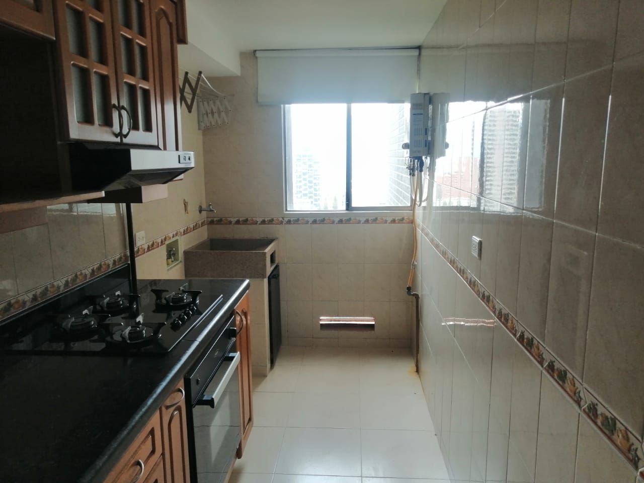 Apartamento en arriendo Antioquia Medellín El Tesoro 75 m2 Habitaciones 3 Baños 2 Garajes 2 Precio $3600000