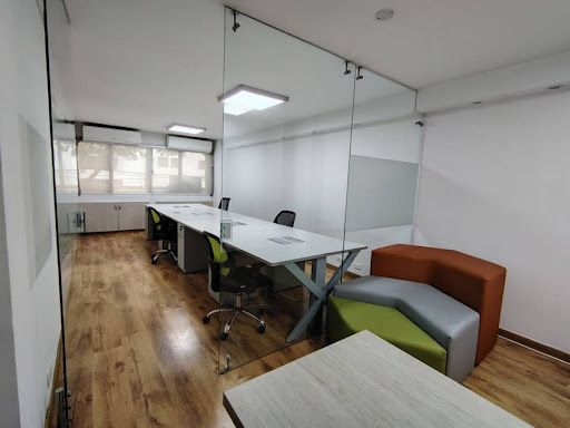 Oficina en arriendo Antioquia Medellín El Poblado 56 m2 Habitaciones 0 Baños 1 Garajes 0 Precio $4500000