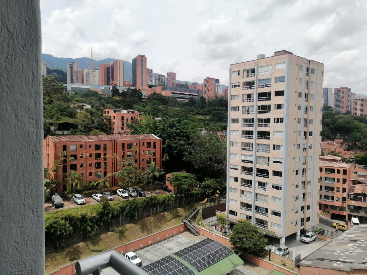 Apartamento en arriendo Antioquia Medellín El Tesoro 75 m2 Habitaciones 3 Baños 2 Garajes 1 Precio $3300000