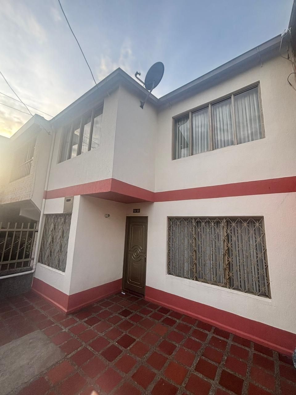 Casa en venta Valle Del Cauca Cali La Selva 180 m2 Habitaciones 5 Baños 3 Garajes 1 Precio $380000000