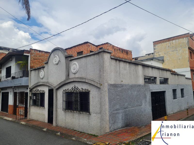 Casa en venta Antioquia Medellín Los Alcazares 110 m2 Habitaciones 1 Baños 1 Garajes 0 Precio $650000000