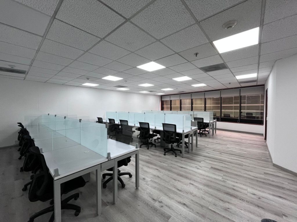 Oficina en arriendo Cundinamarca Bogotá La Esperanza Norte 1515 m2 Habitaciones 0 Baños 0 Garajes 2 Precio $224977500