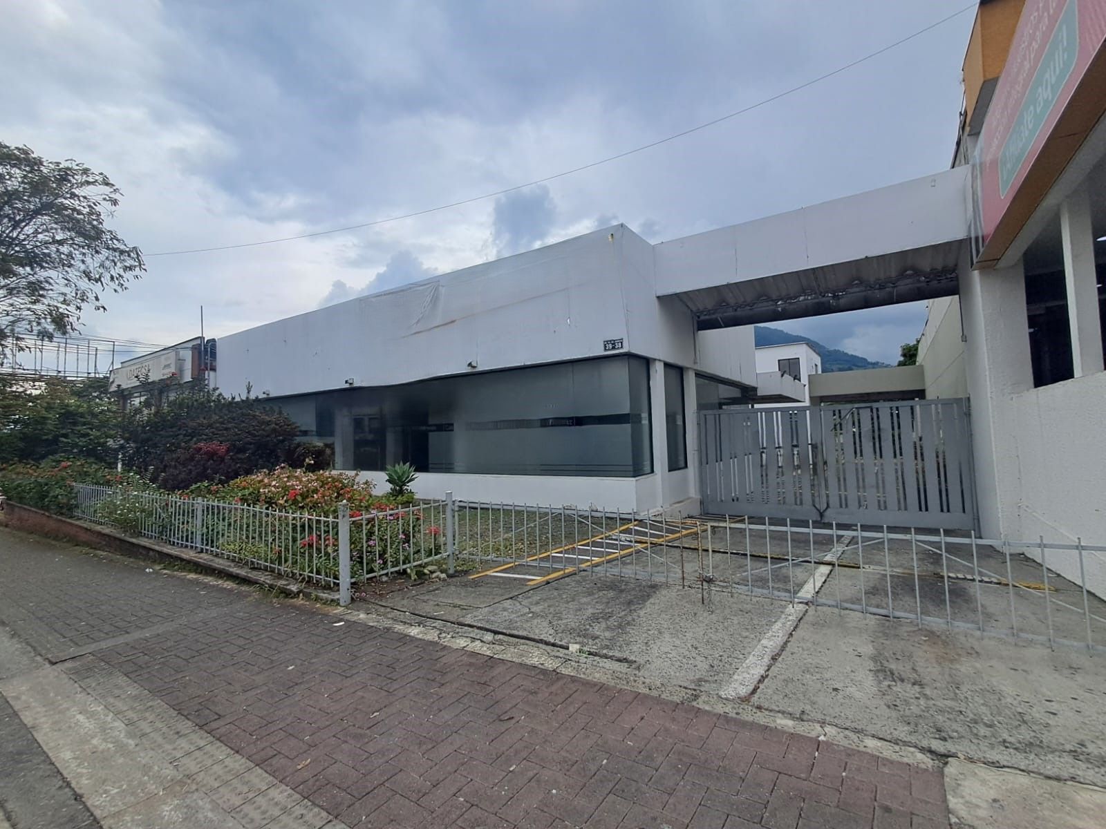 Local en arriendo Risaralda Pereira Nn 630 m2 Habitaciones 0 Baños 0 Garajes 9 Precio $30000000