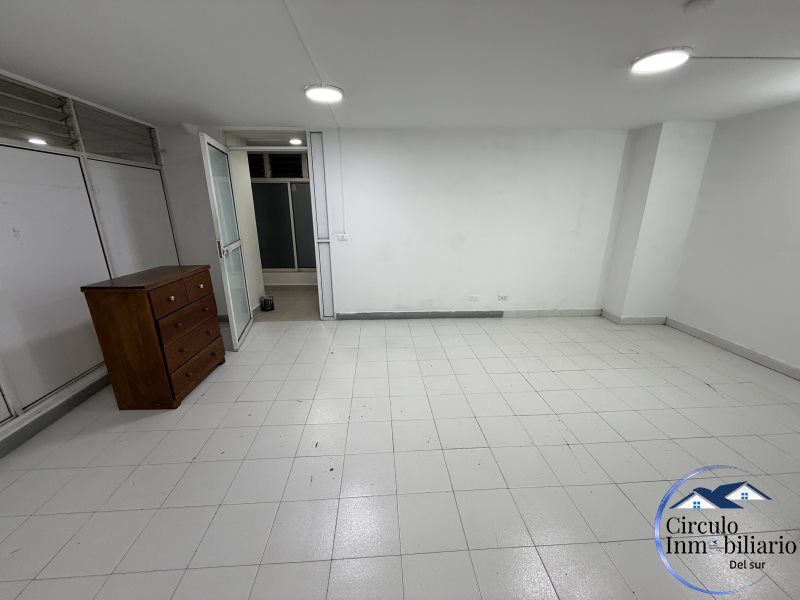 Oficina en arriendo Antioquia Envigado El Dorado 31 m2 Habitaciones 0 Baños 1 Garajes 0 Precio $1500000