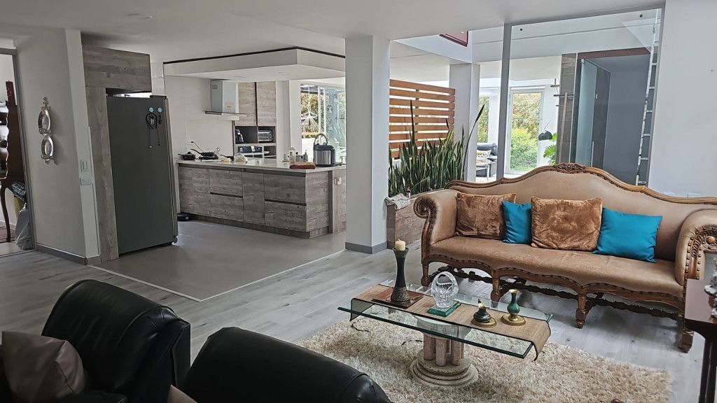 Casa en arriendo Antioquia Envigado Envigado 930 m2 Habitaciones 6 Baños 5 Garajes 4 Precio $15500000