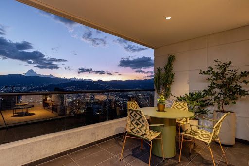 Apartaestudio en arriendo Antioquia Medellín Los Balsos No1 100 m2 Habitaciones 1 Baños 2 Garajes 1 Precio $7500000