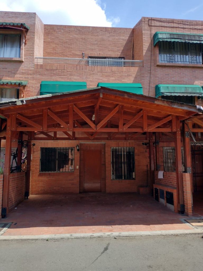 Casa en venta Valle Del Cauca Cali El Ingenio 180 m2 Habitaciones 4 Baños 3 Garajes 1 Precio $600000000