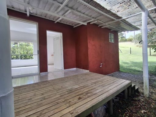 Apartaestudio en arriendo Antioquia El Carmen De Viboral La Alhambra 56 m2 Habitaciones 1 Baños 1 Garajes 1 Precio $1500000