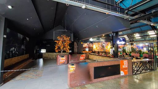 Local en arriendo Antioquia Medellín Los Colores 144 m2 Habitaciones 0 Baños 0 Garajes 2 Precio $15050000